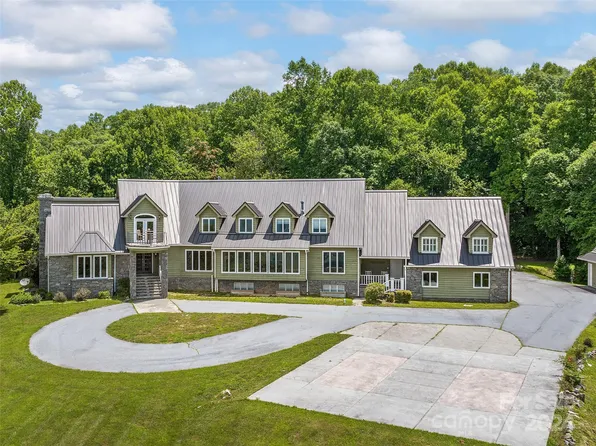 22 Vineyard Hill Dr, Fletcher, NC 28732