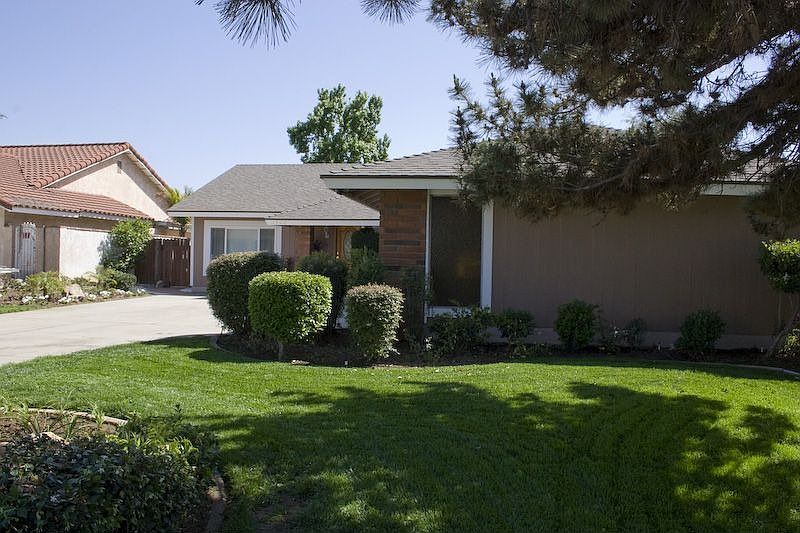 2nd image of 1022 Ronda Cir