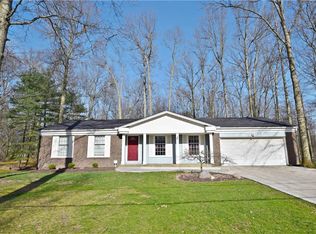7521 Dorwick Dr, Northfield, OH 44067