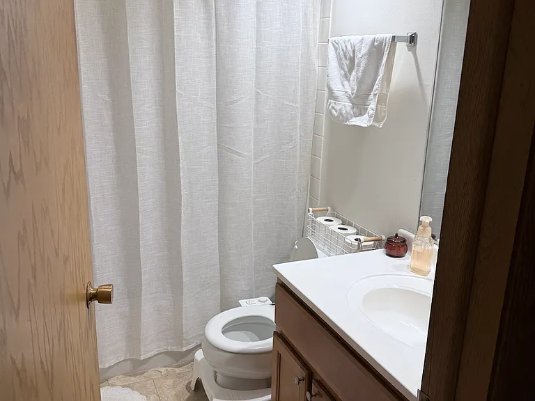 8208 W Oklahoma Ave — Photo 8
