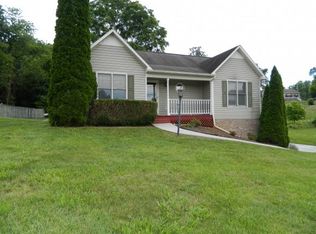 416 Elmhurst Dr, Kingsport, TN 37663