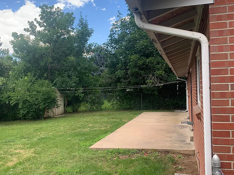 1932 Springfield Dr — Photo 22