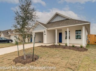 212 Trailside Ln, Bastrop, TX 78602