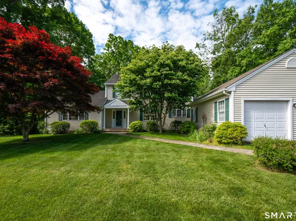20 Pequot Court #20, Monroe, CT 06468