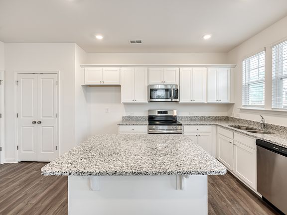 2nd image of 256 Banner Rd