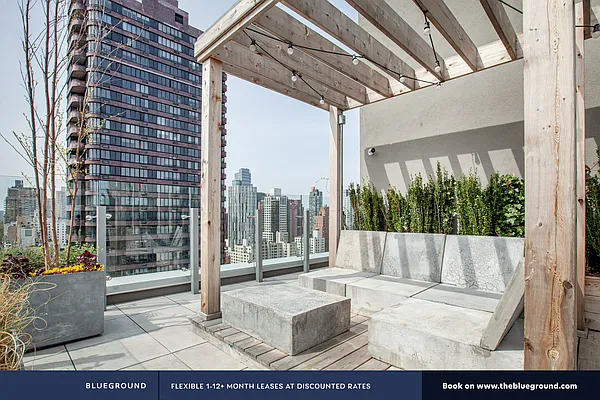 Rented by The Blueground | media 368