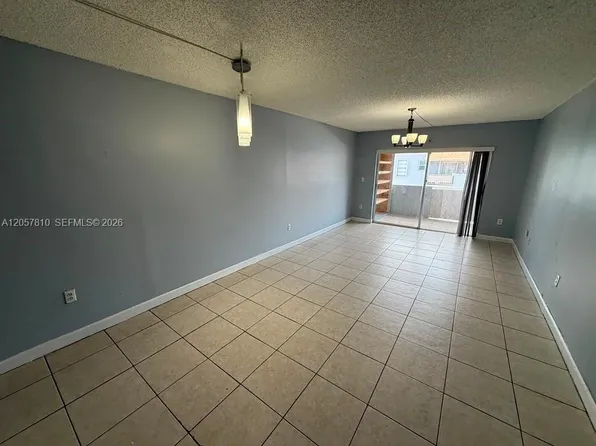 6095 W 18th Ave APT S330, Hialeah, FL 33012
