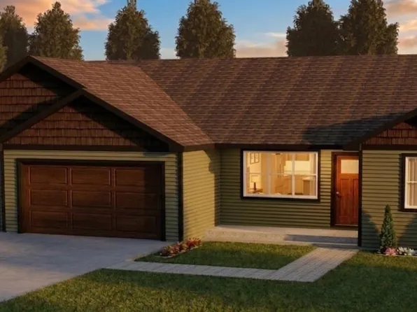 146 Woodland Dr, Negaunee, MI 49866