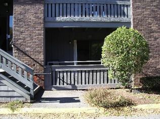 101 Trolley Crossing Ln, Middletown, CT 06457