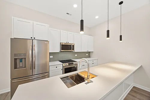 7512-7522 Madison Street Photo 1