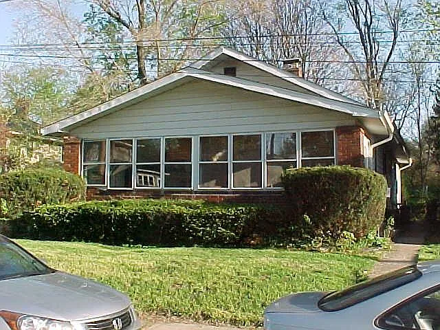 637 E 56th St — Photo 1