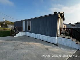 4506 N Business Highway 77