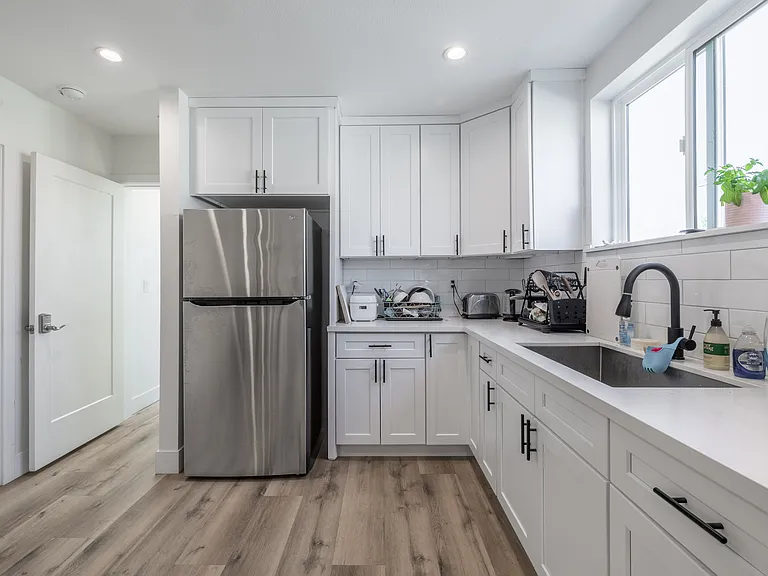 1183 Rolland Curtis Pl #4 — Photo 6