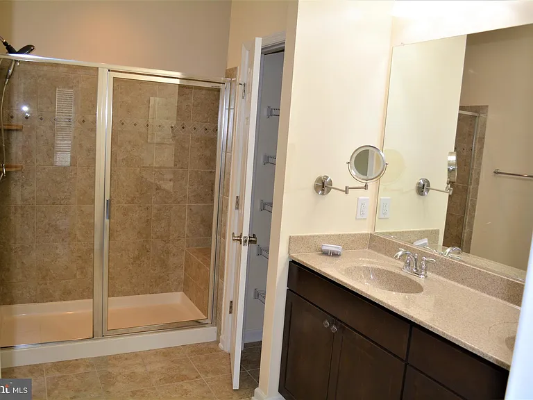 6203 Margarita Way — Photo 20
