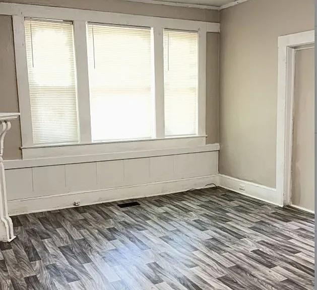 216 W Magnolia St — Photo 18