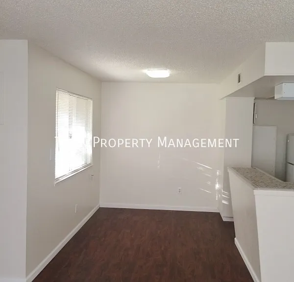 770 Carro Dr #1 — Photo 5