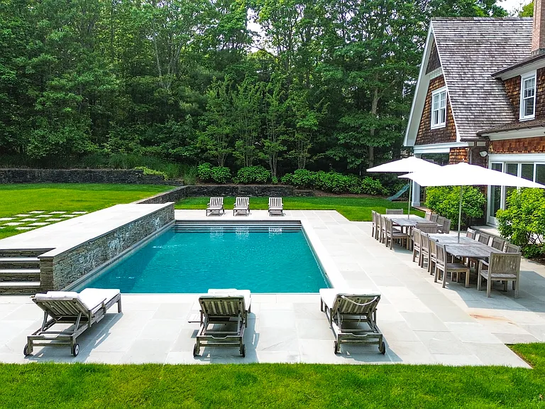 14 W Hills Ct — Photo 22