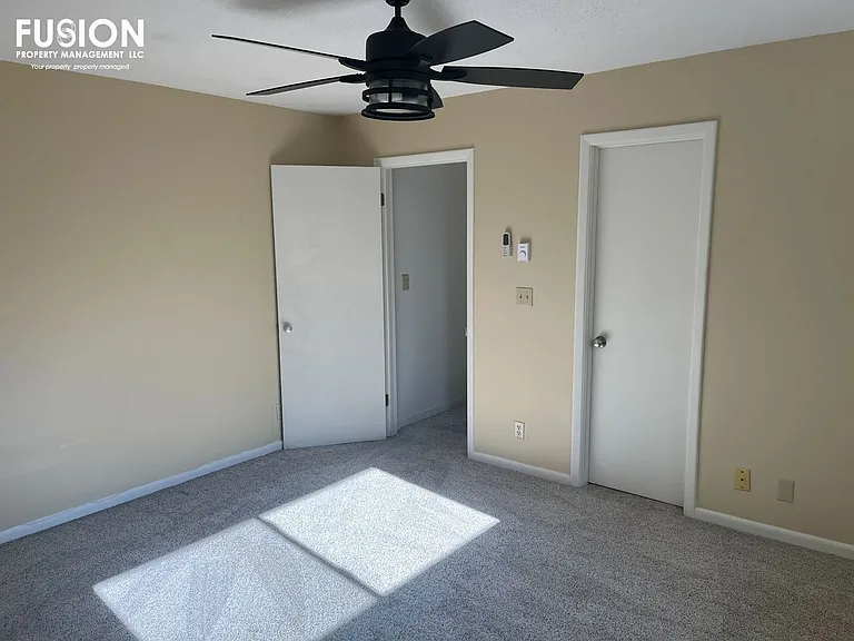 209 Ledgewood Cir #101 — Photo 8