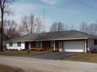 201 S Farrell St, Madison, MO 65263