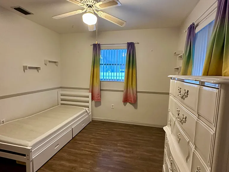 7000 SW 11th St — Photo 34