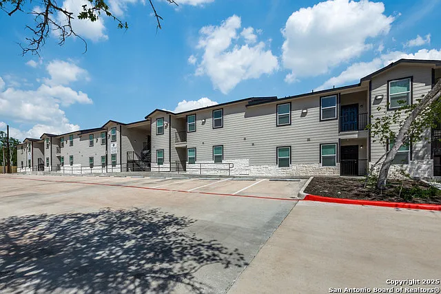 5415 Ingram Rd #1209