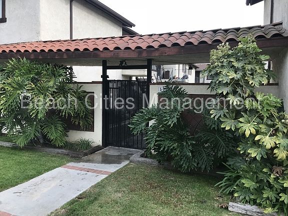 2nd image of 13932 Coteau Dr APT 8