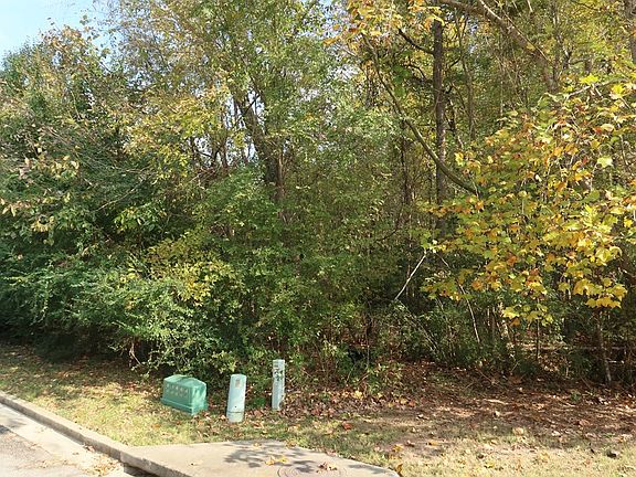 3rd image of 1391 Waterston Dr