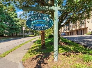 8 Oakwood Ave APT B11, Norwalk, CT 06850
