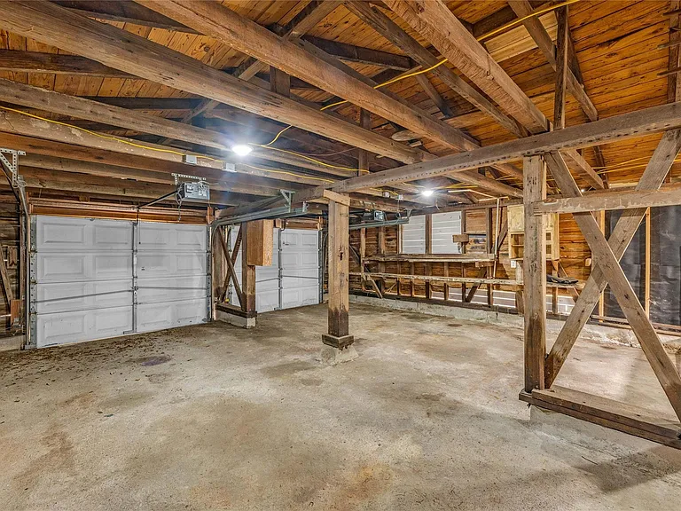 4102 Ursuline St — Photo 36