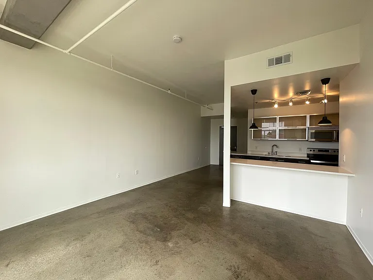 2115 Yeaman Pl #426 — Photo 3
