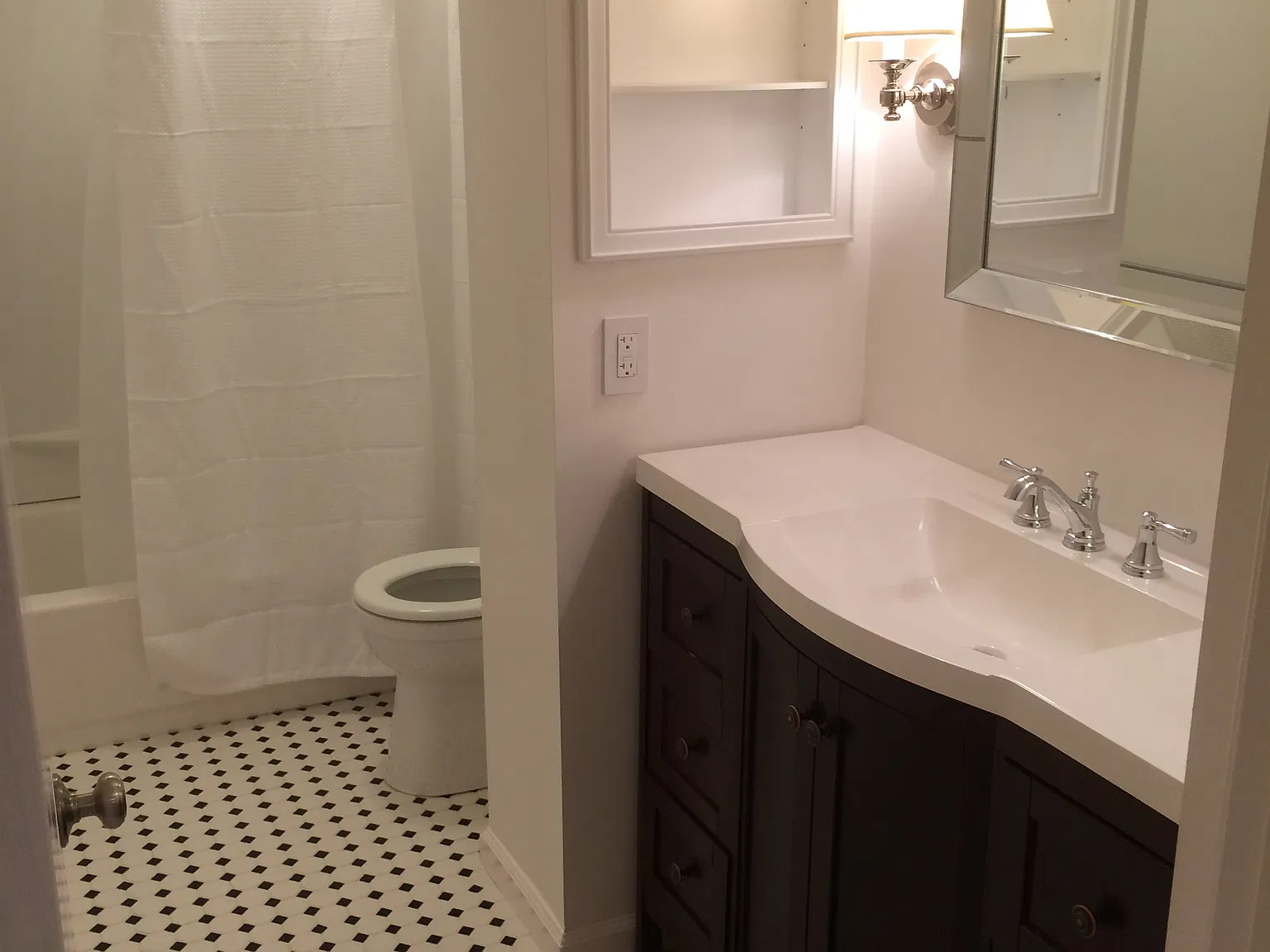 1 bed, 850 sqft, $1,800 — Photo 4
