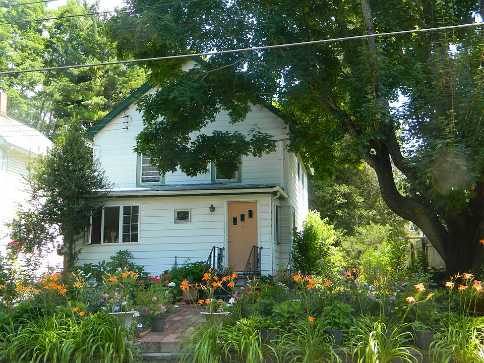 1st image of 644 N Main St