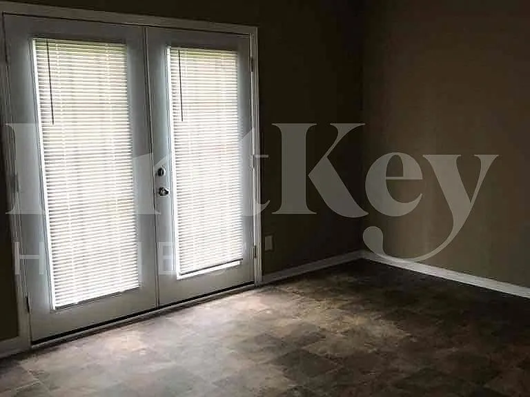 6111 Dry Den Ct — Photo 4