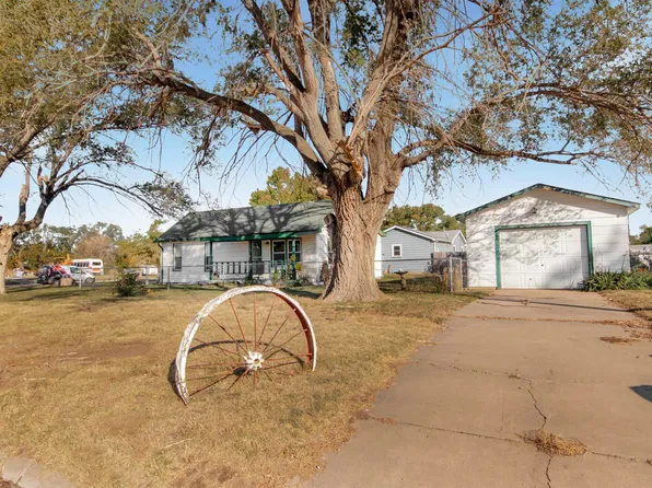 300 E 1st St, Sedgwick, KS 67135
