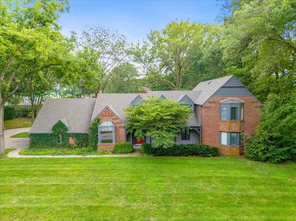 14 Country Club Ln, Shenandoah, IA 51601