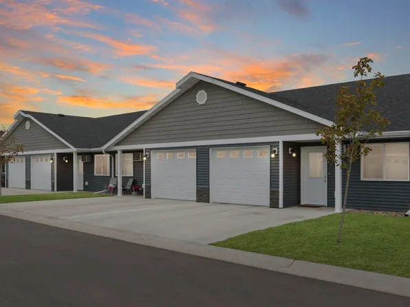 Foxtail Creek Townhomes