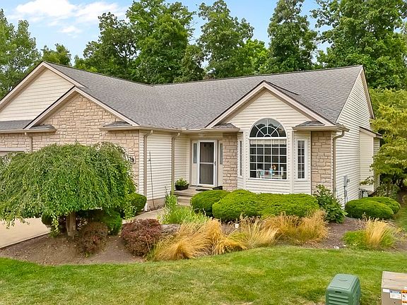 4th image of 692 Ledgerock Cir