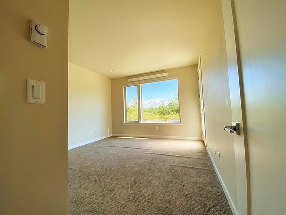 5th image of 4820 Green Vista Way
