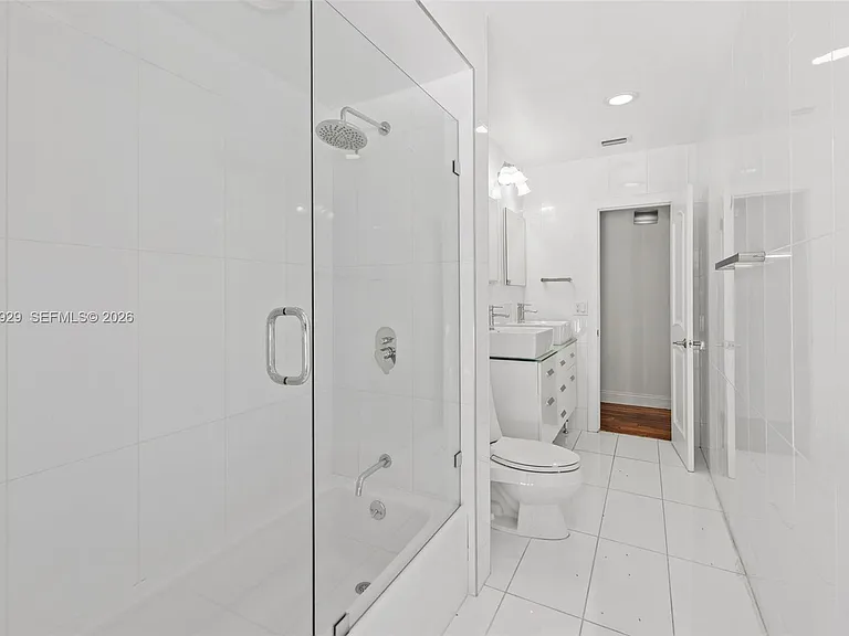 15221 SW 82nd Ave — Photo 15