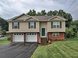 5859 Seneca Dr, Kingsport, TN 37664