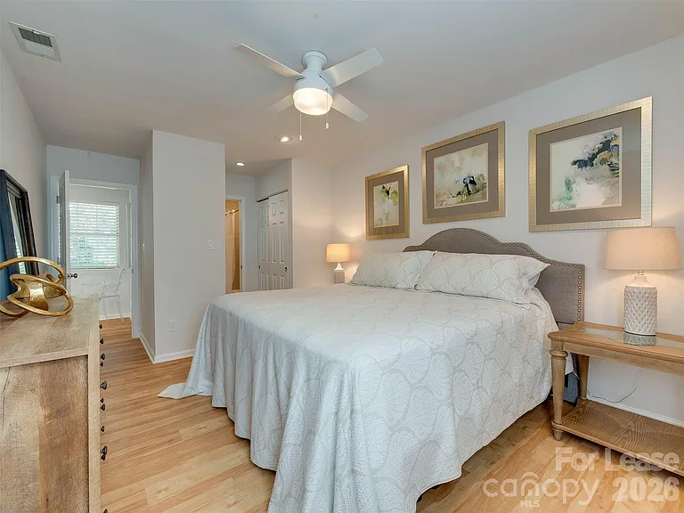 9006 Saint Thomas Ln — Photo 25