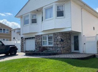 108 Bowdoin St, Staten Island, NY 10314