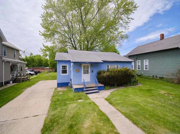 116 Sibben St, Manistee, MI 49660