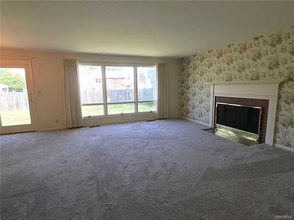 3rd image of 21 Glendale Dr