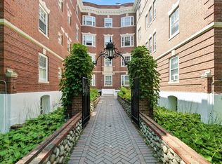 35 Lee St APT 11, Cambridge, MA 02139