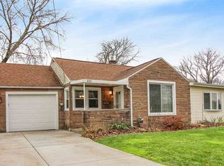 839 Loomis St, Jackson, MI 49202