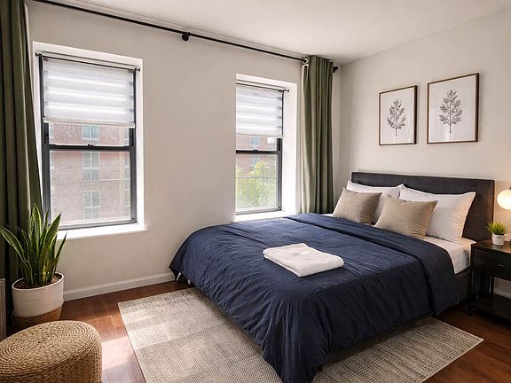 2nd image of 519 W 48th St APT 14