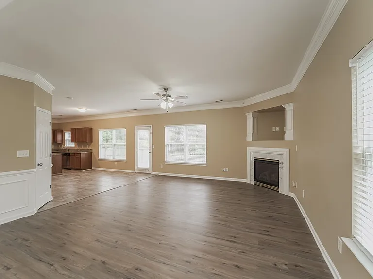 2637 Forest Grove Ct — Photo 6