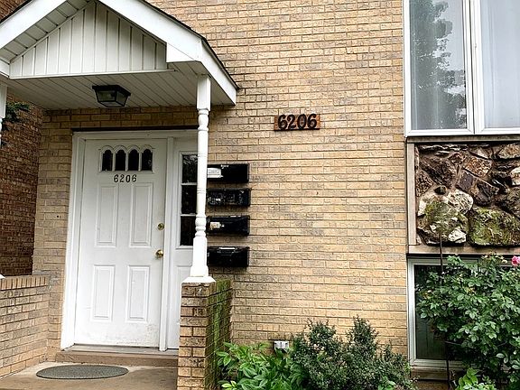 2nd image of 6206 N Richmond St #3