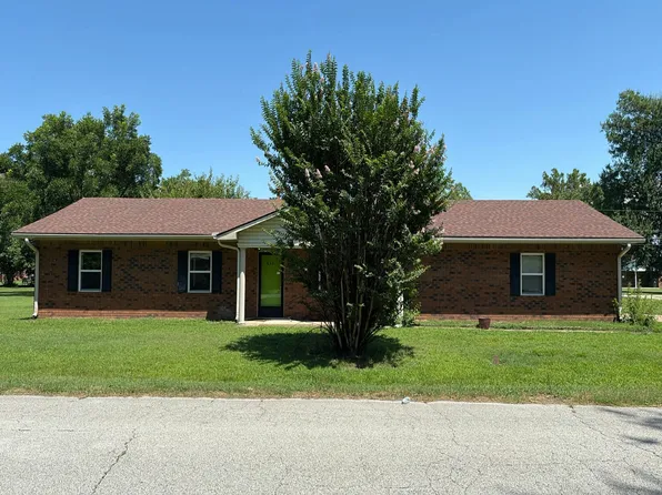 211 Benson Dr, Walnut Ridge, AR 72476